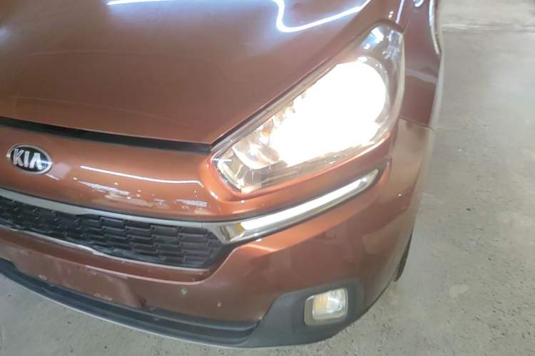 Used Kia KX3 2015 1.6L Automatic Two-Wheel Drive DLX Left Front Headlight