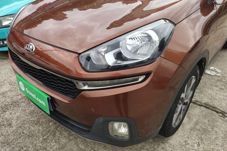Used Kia KX3 2015 1.6L Automatic Two-Wheel Drive DLX Left Front Headlight