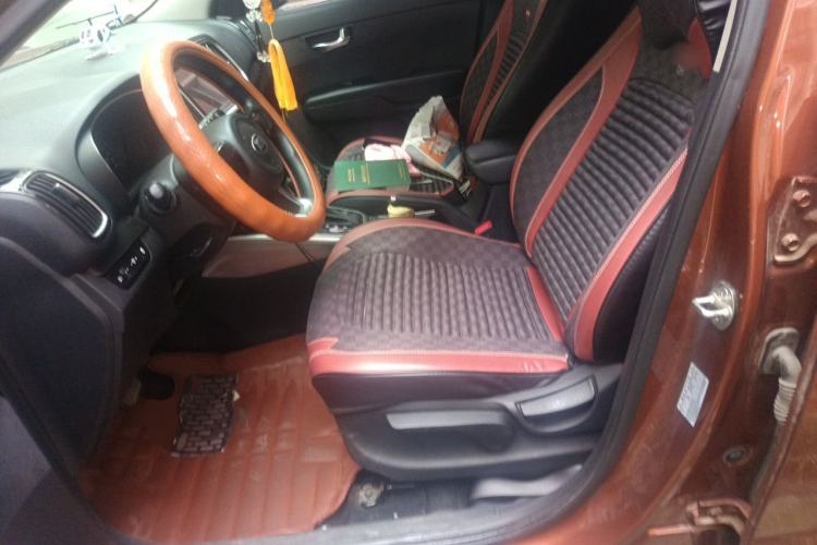Used Kia KX3 2015 1.6L Automatic Two-Wheel Drive DLX Left Front Seat
