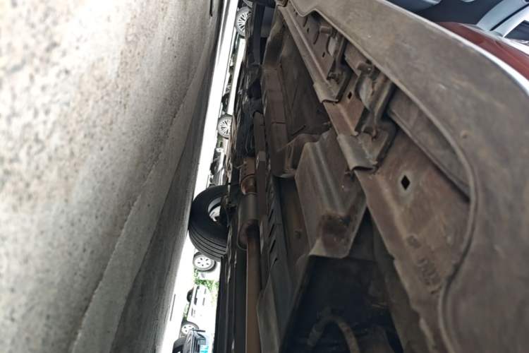 Used Kia KX3 2015 1.6L Automatic Two-Wheel Drive DLX Left Side Sill