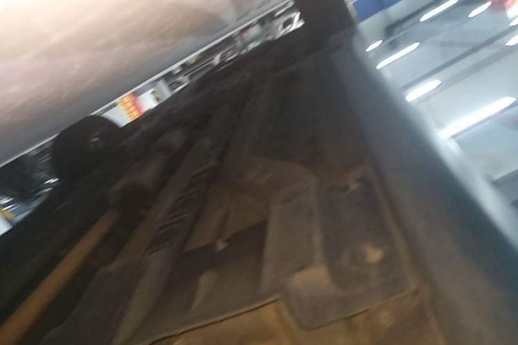 Used Kia KX3 2015 1.6L Automatic Two-Wheel Drive DLX Left Side Sill