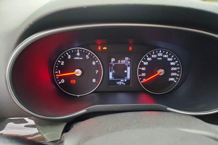 Used Kia KX3 2015 1.6L Automatic Two-Wheel Drive DLX Odometer Close Up