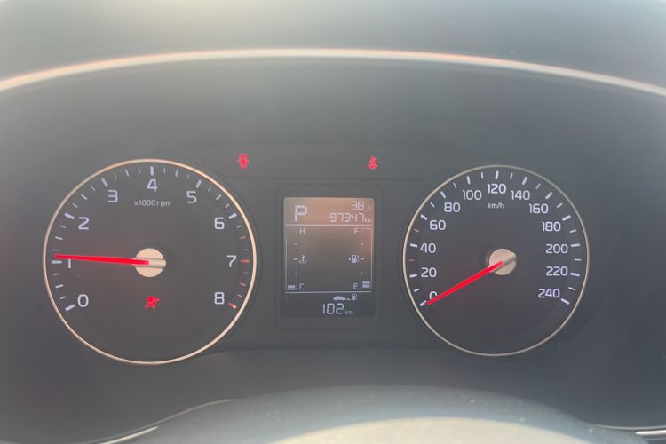 Used Kia KX3 2015 1.6L Automatic Two-Wheel Drive DLX Odometer Close Up