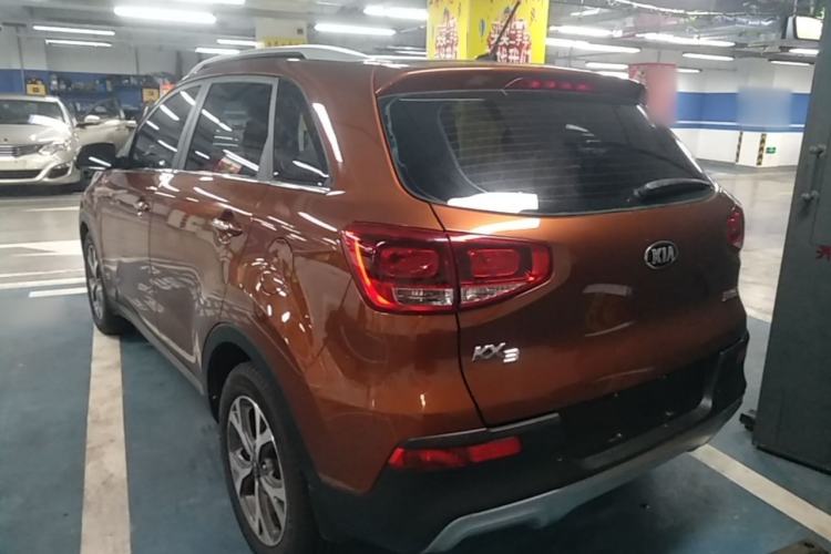 Used Kia KX3 2015 1.6L Automatic Two-Wheel Drive DLX Rear Left 45 Deg