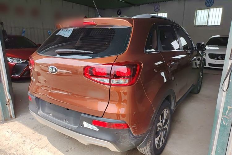 Used Kia KX3 2015 1.6L Automatic Two-Wheel Drive DLX Rear Right 45 Deg