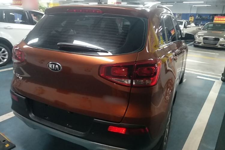 Used Kia KX3 2015 1.6L Automatic Two-Wheel Drive DLX Rear Right 45 Deg