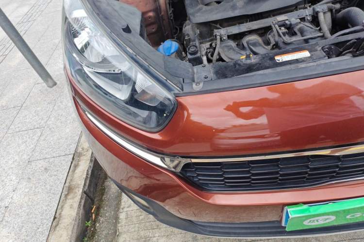 Used Kia KX3 2015 1.6L Automatic Two-Wheel Drive DLX Right Front Headlight