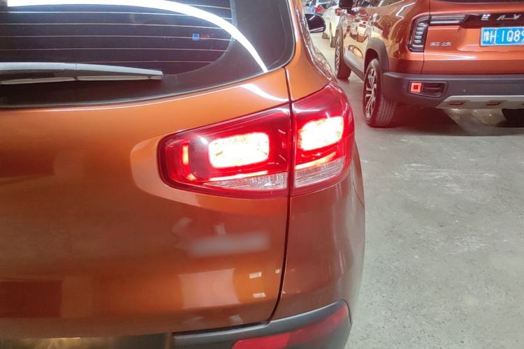 Used Kia KX3 2015 1.6L Automatic Two-Wheel Drive DLX Right Rear Taillight