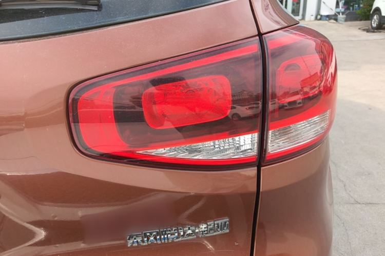 Used Kia KX3 2015 1.6L Automatic Two-Wheel Drive DLX Right Rear Taillight