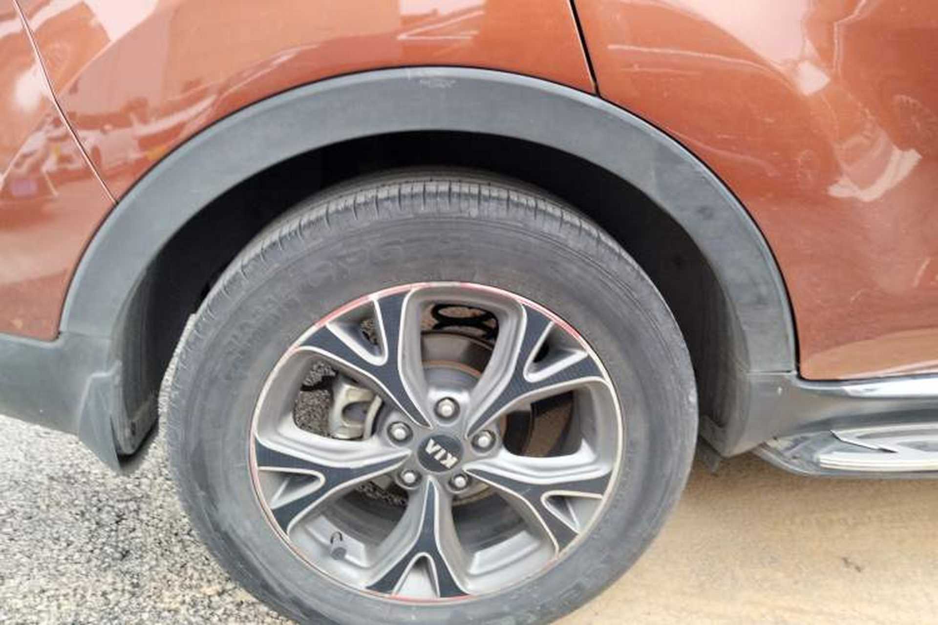 Used Kia KX3 2015 1.6L Automatic Two-Wheel Drive DLX Right Rear Wheel Hub