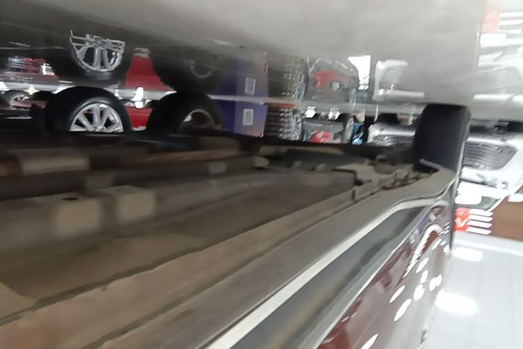 Used Kia KX3 2015 1.6L Automatic Special Right Side Sill
