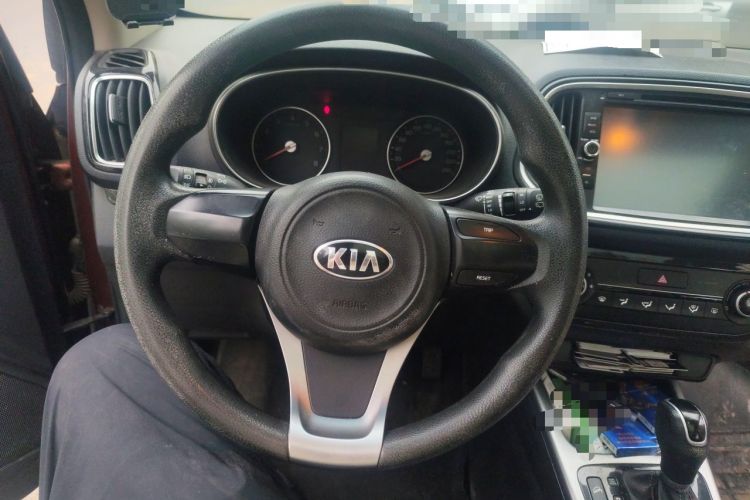 Used Kia KX3 2015 1.6L Automatic Two-Wheel Drive DLX Steering Wheel