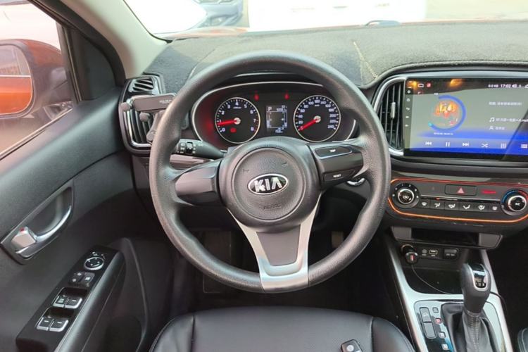 Used Kia KX3 2015 1.6L Automatic Two-Wheel Drive DLX Steering Wheel