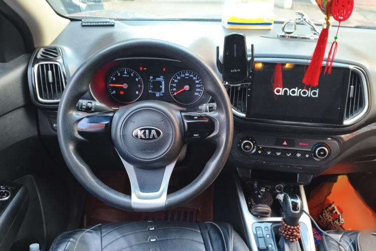 Used Kia KX3 2015 1.6L Automatic Two-Wheel Drive DLX Steering Wheel