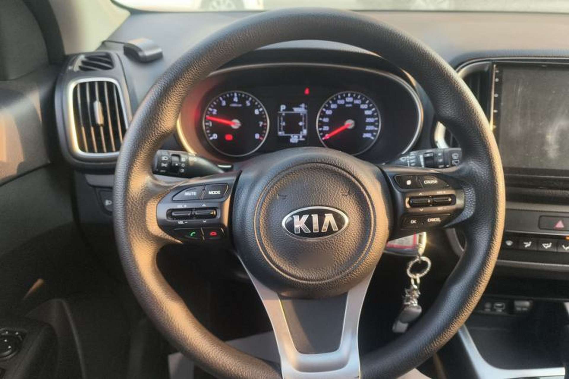 Used Kia KX3 2015 1.6L Automatic Two-Wheel Drive GLS Steering Wheel