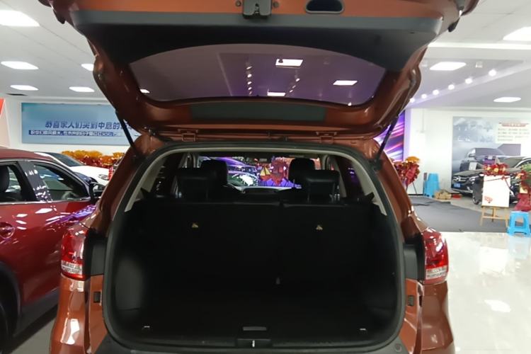 Used Kia KX3 2015 1.6L Automatic Special Trunk