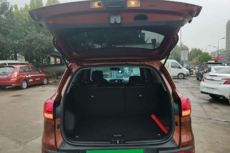 Used Kia KX3 2015 1.6L Automatic Two-Wheel Drive DLX Trunk