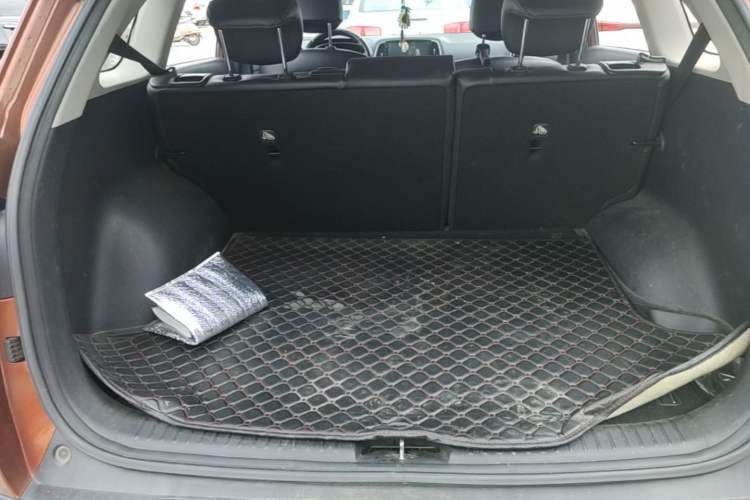 Used Kia KX3 2015 1.6L Automatic Two-Wheel Drive DLX Trunk