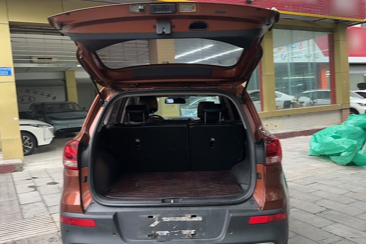 Used Kia KX3 2015 1.6L Automatic Two-Wheel Drive GLS Trunk