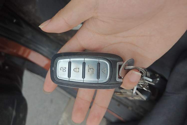 Used Kia KX3 2015 1.6L Automatic Two-Wheel Drive DLX Vehicle Key
