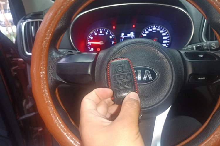 Used Kia KX3 2015 1.6L Automatic Two-Wheel Drive DLX Vehicle Key