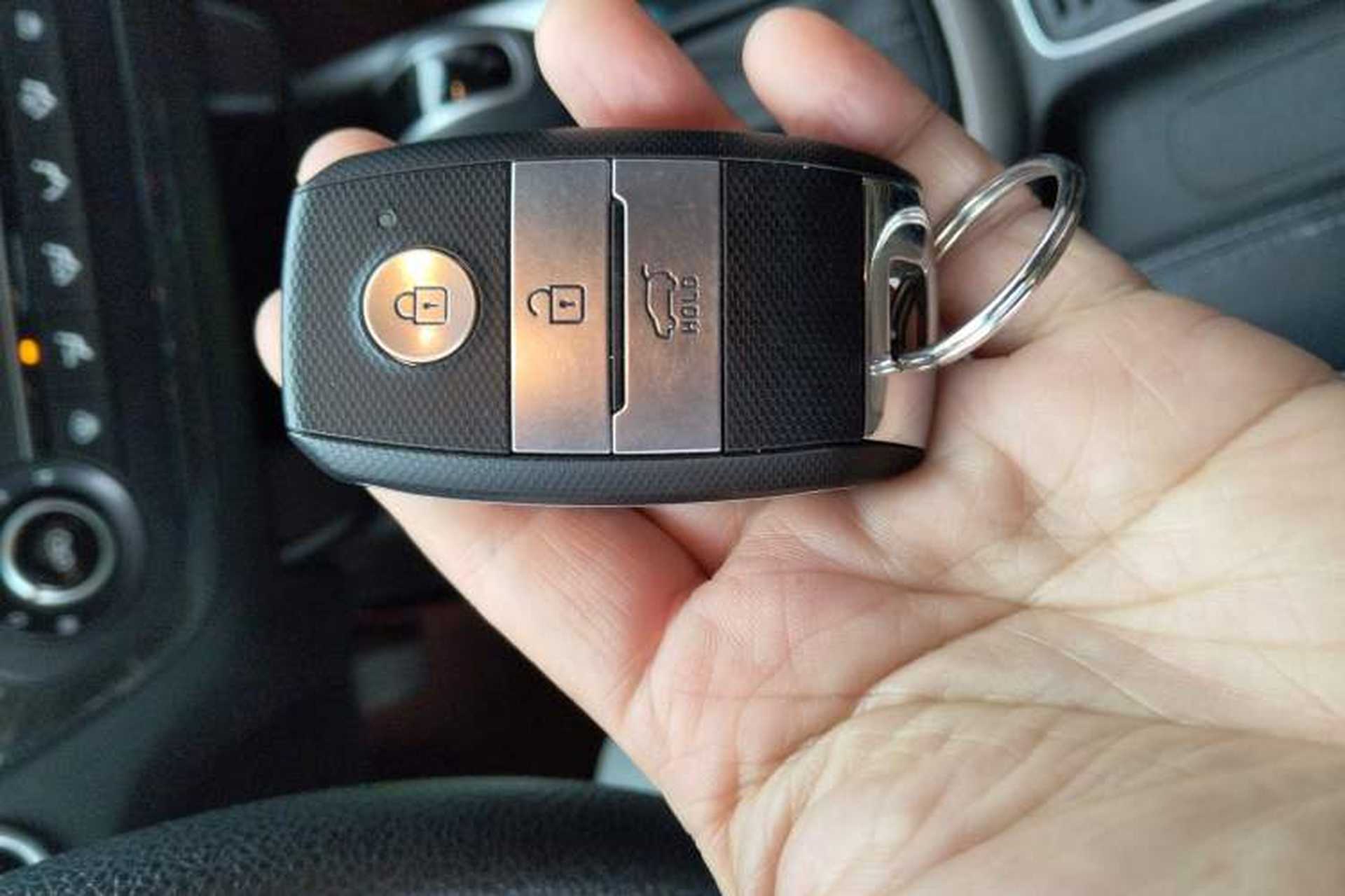Used Kia KX3 2015 1.6L Automatic Two-Wheel Drive DLX Vehicle Key