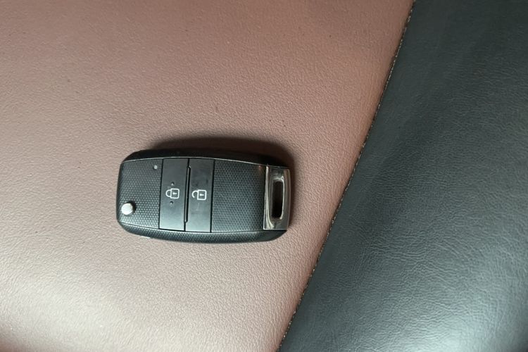 Used Kia KX3 2015 1.6L Automatic Two-Wheel Drive GLS Vehicle Key