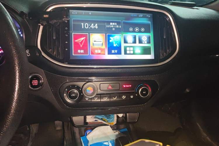 Used Kia KX3 2015 1.6L Automatic Two-Wheel Drive DLX Audio And AC Panel