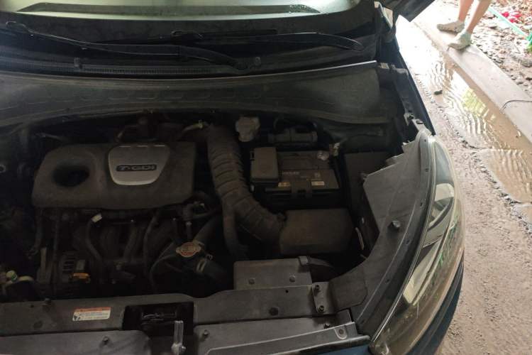 Used Kia KX3 2015 1.6T Automatic Two-Wheel Drive DLX Engine Bay Left