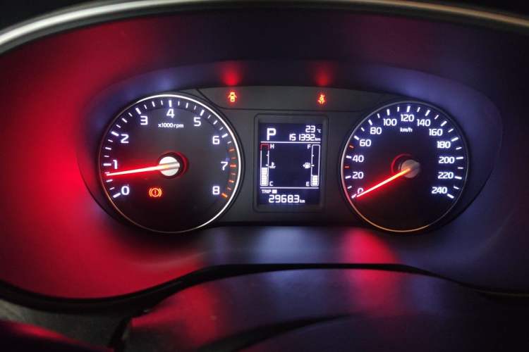 Used Kia KX3 2015 1.6T Automatic Two-Wheel Drive DLX Instrument Cluster