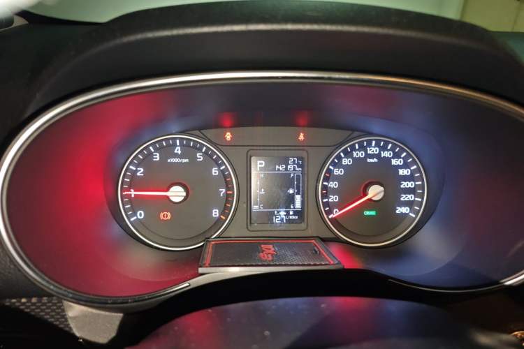 Used Kia KX3 2015 1.6L Automatic Two-Wheel Drive PRM Odometer Close Up
