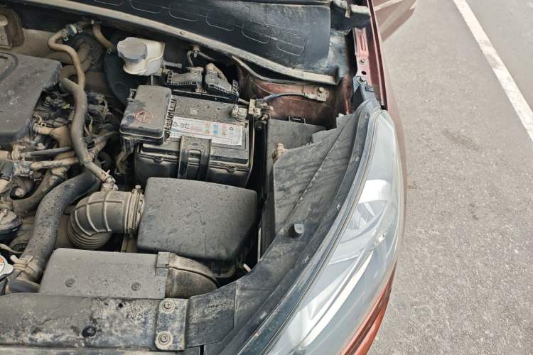 Used Kia KX3 2015 1.6L Automatic Two-Wheel Drive DLX Engine Bay Left
