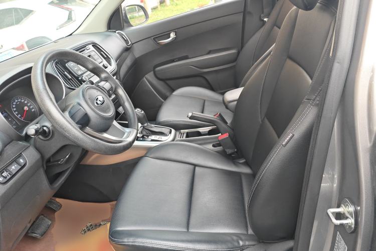 Used Kia KX3 2015 1.6L Automatic Two-Wheel Drive DLX Left Front Seat