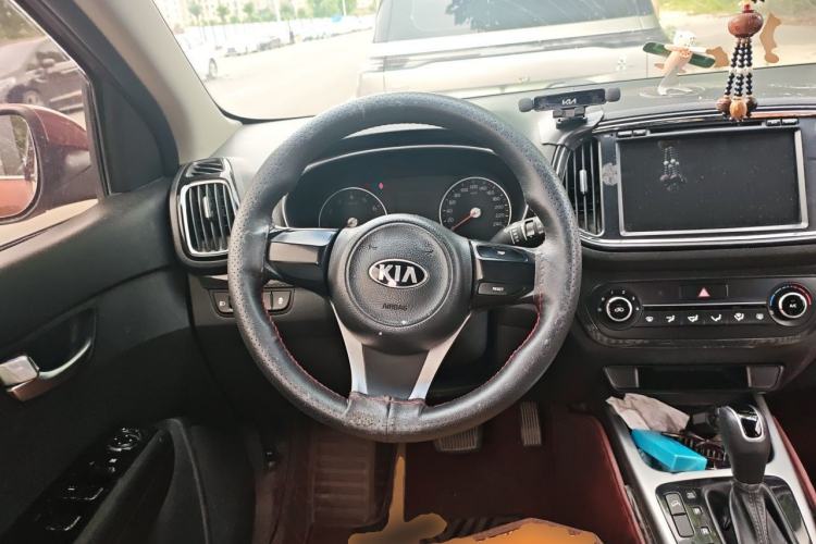 Used Kia KX3 2015 1.6L Automatic Two-Wheel Drive DLX Steering Wheel