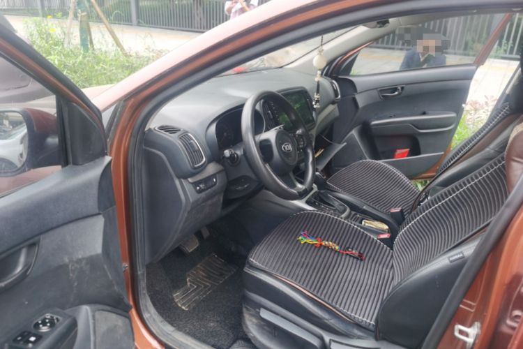 Used Kia KX3 2015 1.6L Automatic Two-Wheel Drive DLX Driver Seat