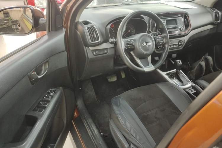 Used Kia KX3 2015 1.6L Automatic Two-Wheel Drive GLS Driver Seat