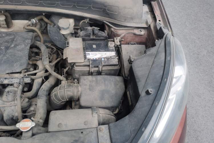 Used Kia KX3 2015 1.6L Automatic Two-Wheel Drive DLX Engine Bay Left