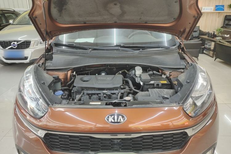 Used Kia KX3 2015 1.6L Automatic Two-Wheel Drive GLS Engine Bay