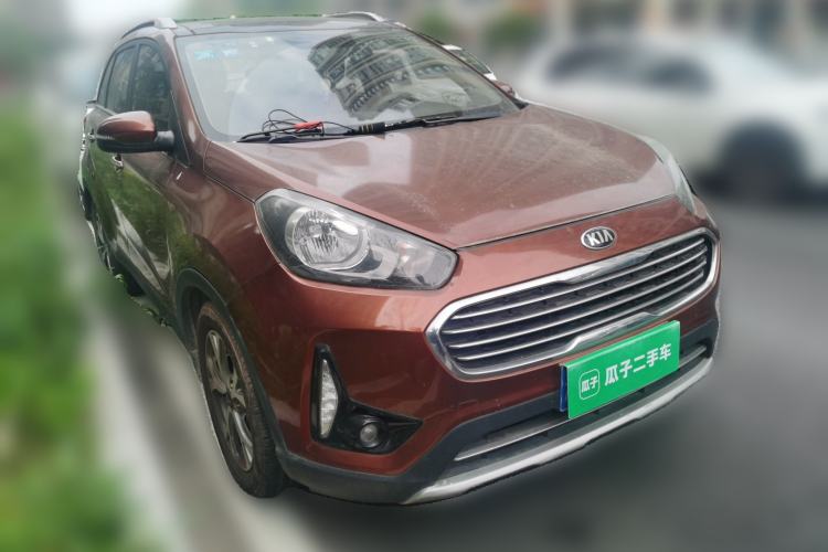 Used Kia KX3 2015 1.6L Automatic Two-Wheel Drive DLX Front Right 45 Deg