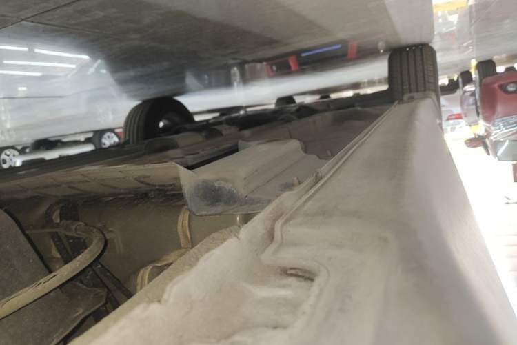 Used Kia KX3 2015 1.6L Automatic Two-Wheel Drive GLS Left Side Sill