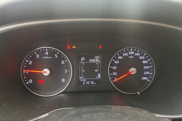 Used Kia KX3 2015 1.6L Automatic Two-Wheel Drive DLX Odometer Close Up