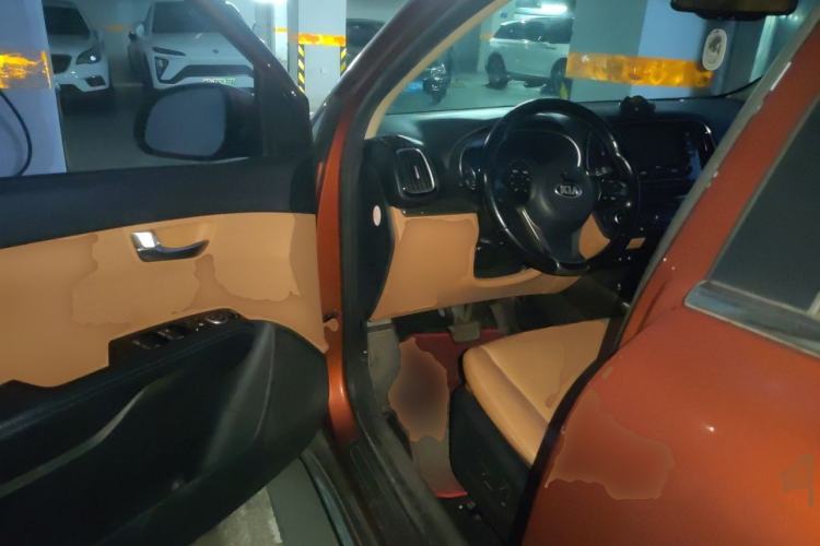 Used Kia KX3 2015 2.0L Automatic 4x4 PRM Driver Seat