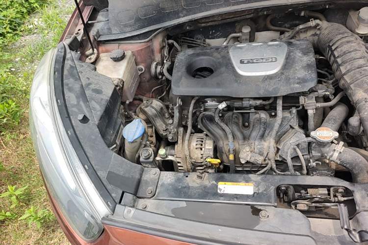 Used Kia KX3 2015 1.6T Automatic Two-Wheel Drive DLX Engine Bay Right