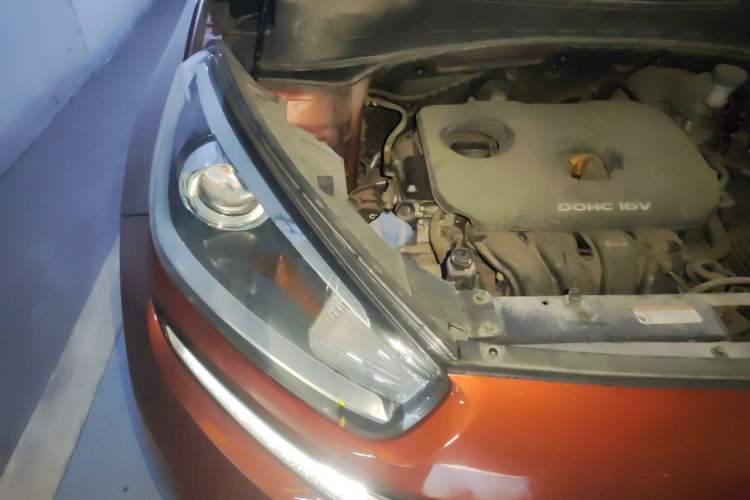 Used Kia KX3 2015 2.0L Automatic 4x4 PRM Engine Bay Right