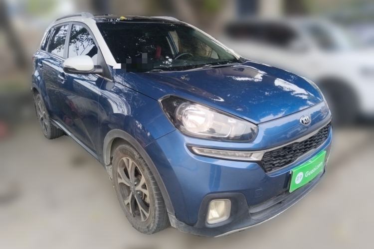Used Kia KX3 2015 1.6L Automatic Two-Wheel Drive DLX Front Right 45 Deg