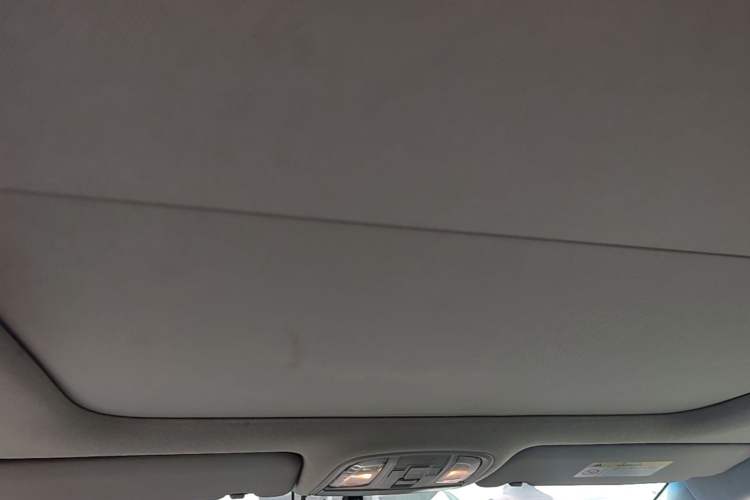Used Kia KX3 2015 1.6T Automatic Two-Wheel Drive DLX Headliner