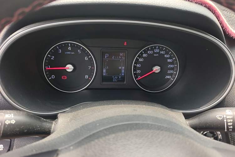 Used Kia KX3 2015 1.6T Automatic Two-Wheel Drive DLX Instrument Cluster