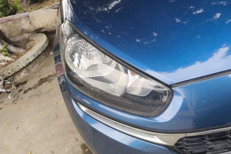 Used Kia KX3 2015 1.6L Automatic Two-Wheel Drive DLX Right Front Headlight