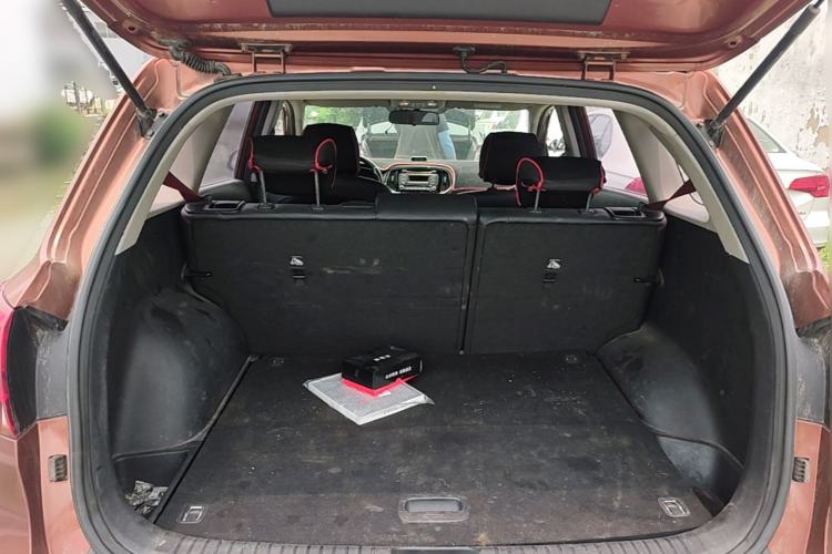 Used Kia KX3 2015 1.6T Automatic Two-Wheel Drive DLX Trunk