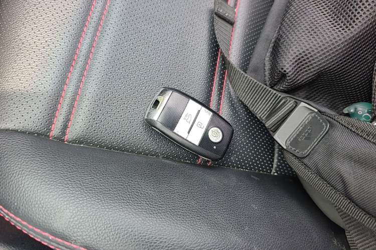 Used Kia KX3 2015 1.6T Automatic Two-Wheel Drive DLX Vehicle Key